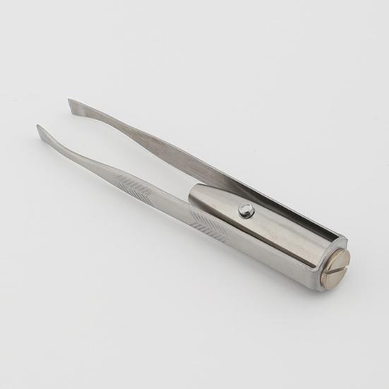 Stainless Steel Eyebrow Clip with LED Light Professional Lighted Eyebrow Tweezers Eyelash Brow Hair Removal Clamp Women Makeup Tools