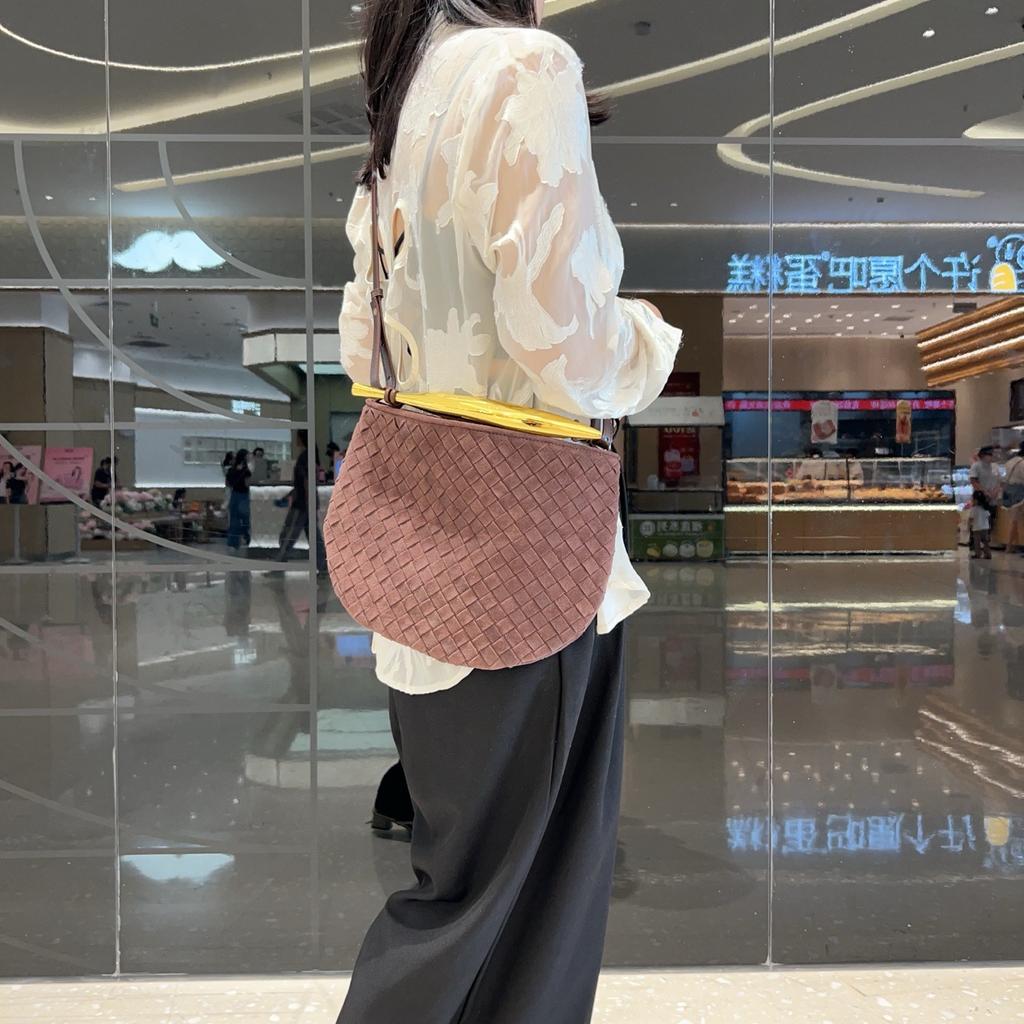 Grenzüberschreitend echtes Leder Retro mattes Leder gewebte Tasche Sardinen-Tasche neue Handtasche tragbar Schulter Crossbody Knödel-Tasche