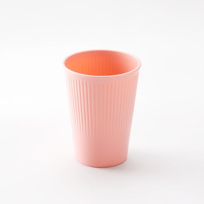 PP-Wasserbecher - Haushalts-Kaffeebecher-Set - Einfacher und kreativer vertikaler Muster-Kunststoff-Wasserbecher - Zahnbürstenbecher - Mundspülbecher