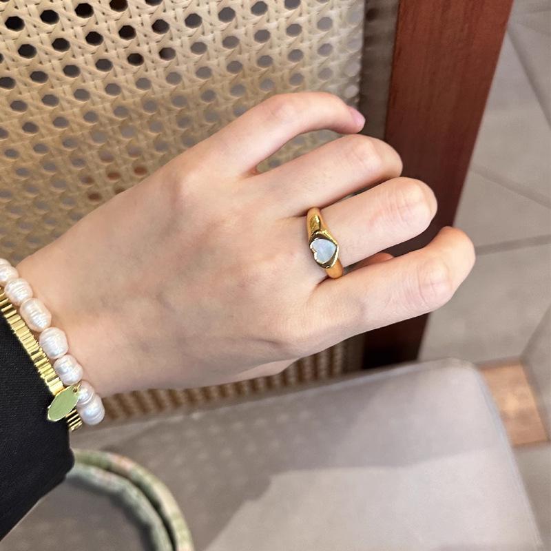 Fashion 18K Gold Plated Retro Shell Ring - European & American Style