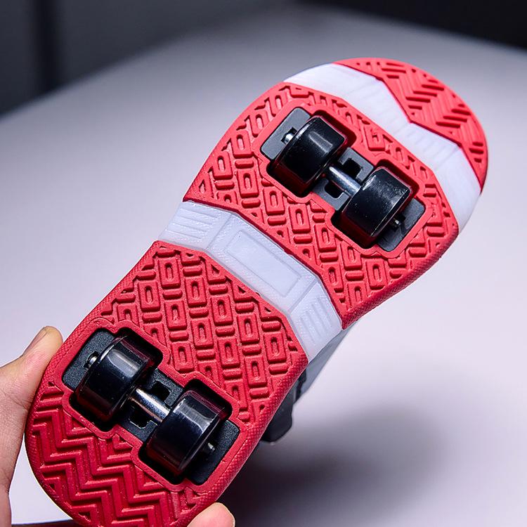 Leuchtende Rollschuhe für Kinder: Unsichtbare Vierrad-Rollschuhe