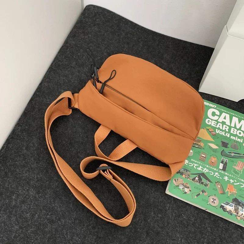 Nylon Fabric Texture Crossbody Bag for Men and Women New Lightweight Versatile Casual Chest Bag