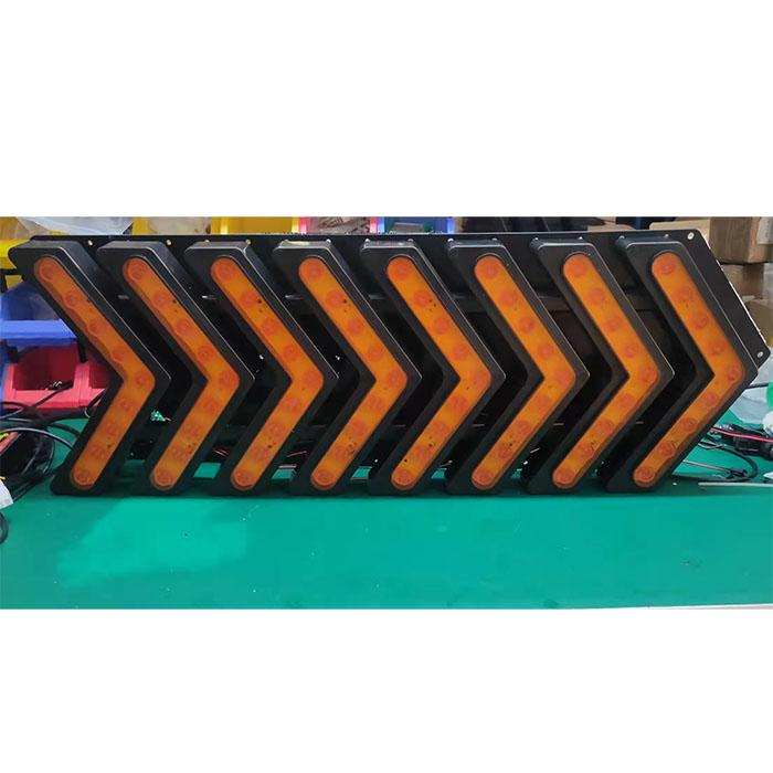 Luminous Arrow Traffic Sign for Karting Tracks, Parking Lots, and Garages