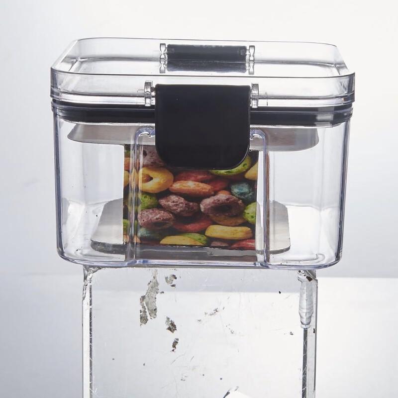 Utuo Multifunction Airtight Food Storage Container
