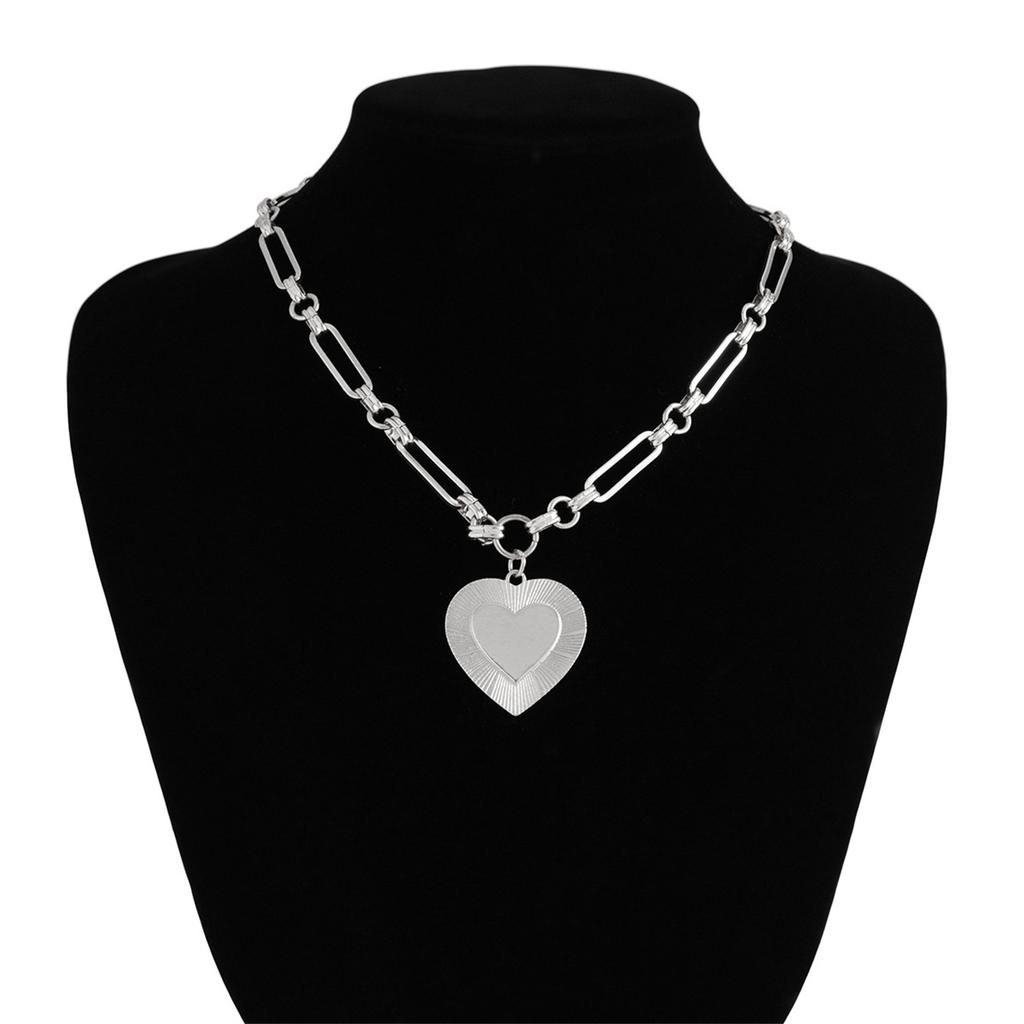 Elegant Geometric Heart Pendant Necklace Handmade Choker Adjustable Length Clavicle Chain Jewelry for Women Girls
