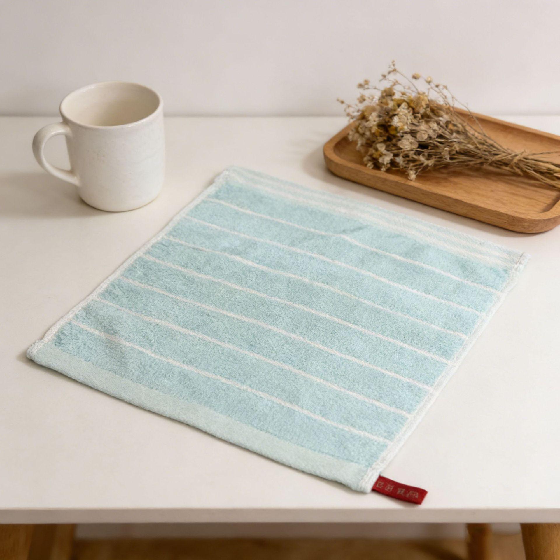 

Double-Sided Cotton Bath Towel: Soft, Absorbent, Edge-Wrapped, Versatile Hanging Hand Towel 35x35cm