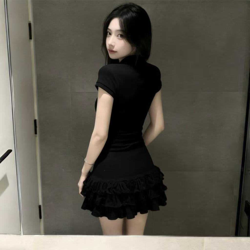 Black POLO Neck Short-sleeved Dress Women's Summer 2026 New Academic Style Slim-fitting, Light and Elegant, Thin Cake Skirt
