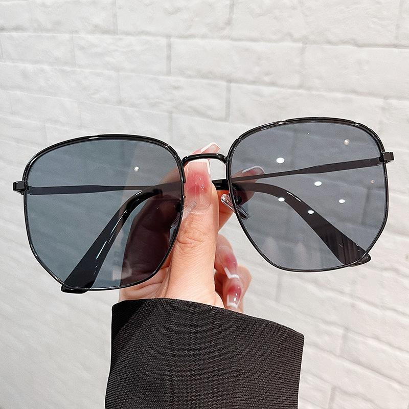 

Premium Big Size ladies s Sunglasses Square Shape Alloy Frame UV400 Protection Sun glasses for ladies High Quality Female Sunglass