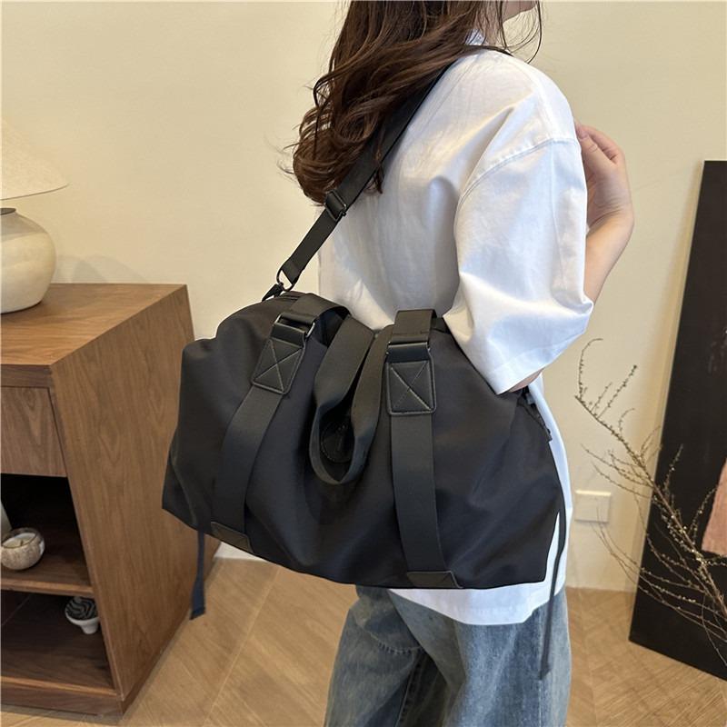 Lightweight Solid Color Large-capacity Storage Bag Sports Going Out Casual Versatile Simple Portable Shoulder Messenger Bag Women