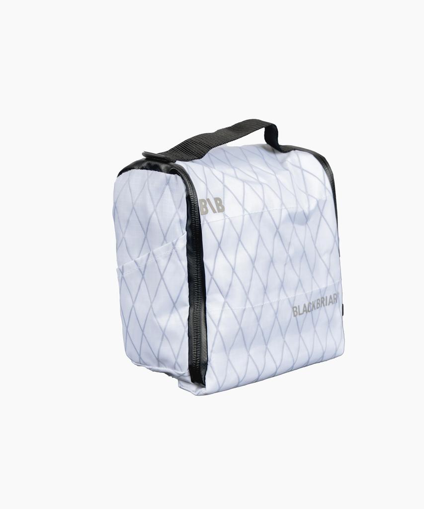 Black Briar Contain Wash Pouch (Ultra White)
