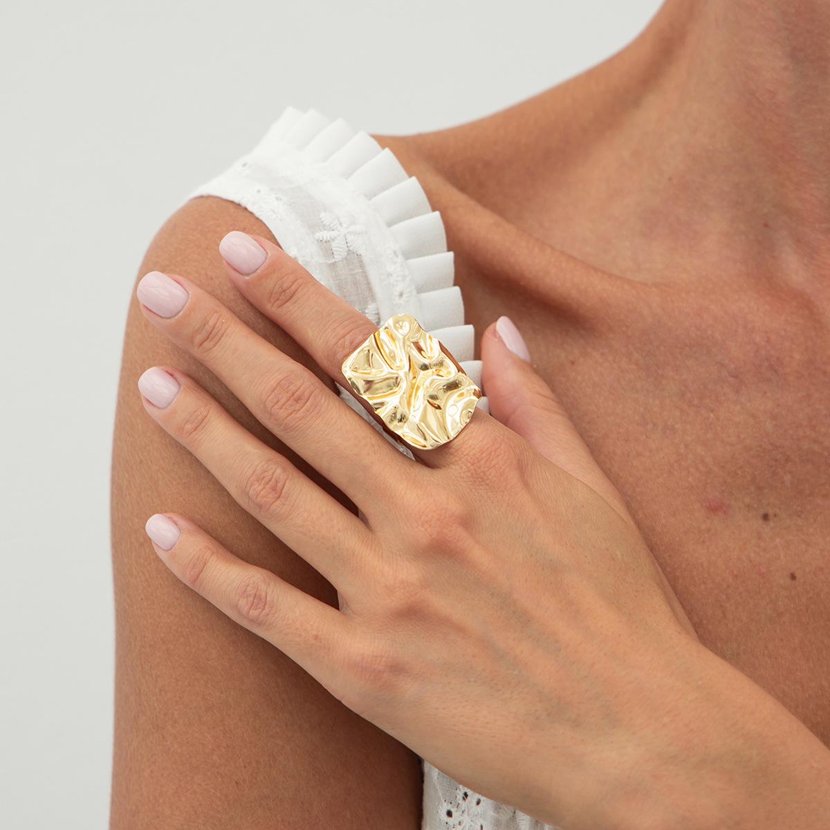 

Ins Style Необычные квадратные плиссированные открытые кольца Преувеличенные глянцевые металлические кольца Женские кольца для ежедневных поездок на работу и вечеринок