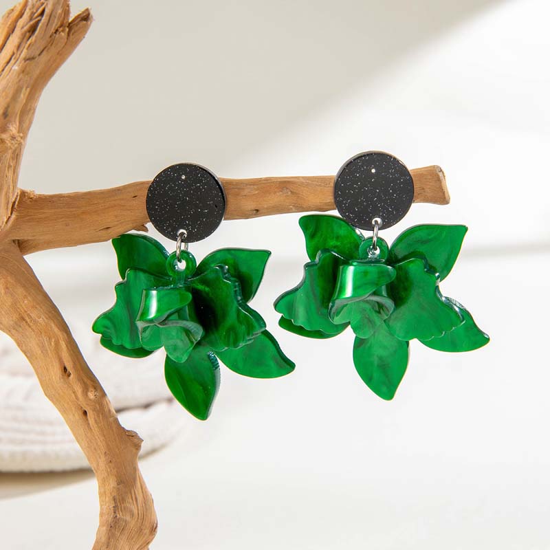 Fashion Green Resin Flower Drop Earrings for Women Vintage Metal Geometric Petal Statement Earrings Party Jewelry Accessories