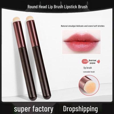 Pennello Labbra Multifunzionale a Punta Rotonda per Sfumatura Opaca e Dettagli Correttore - Strumento per il Trucco Portatile ed Elegante.