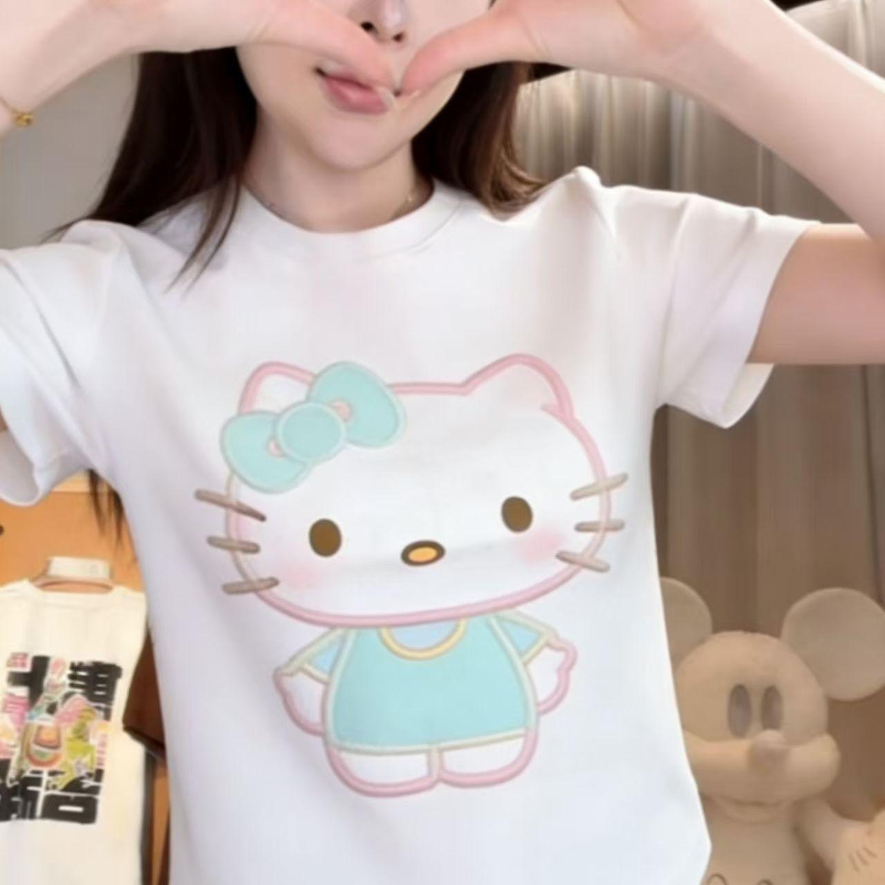 

Sanrios 2026 Summer New Collection HelloKitt Graffiti Cartoon Print Pure Cotton Breathable Womens ShortSleeved TShirt S