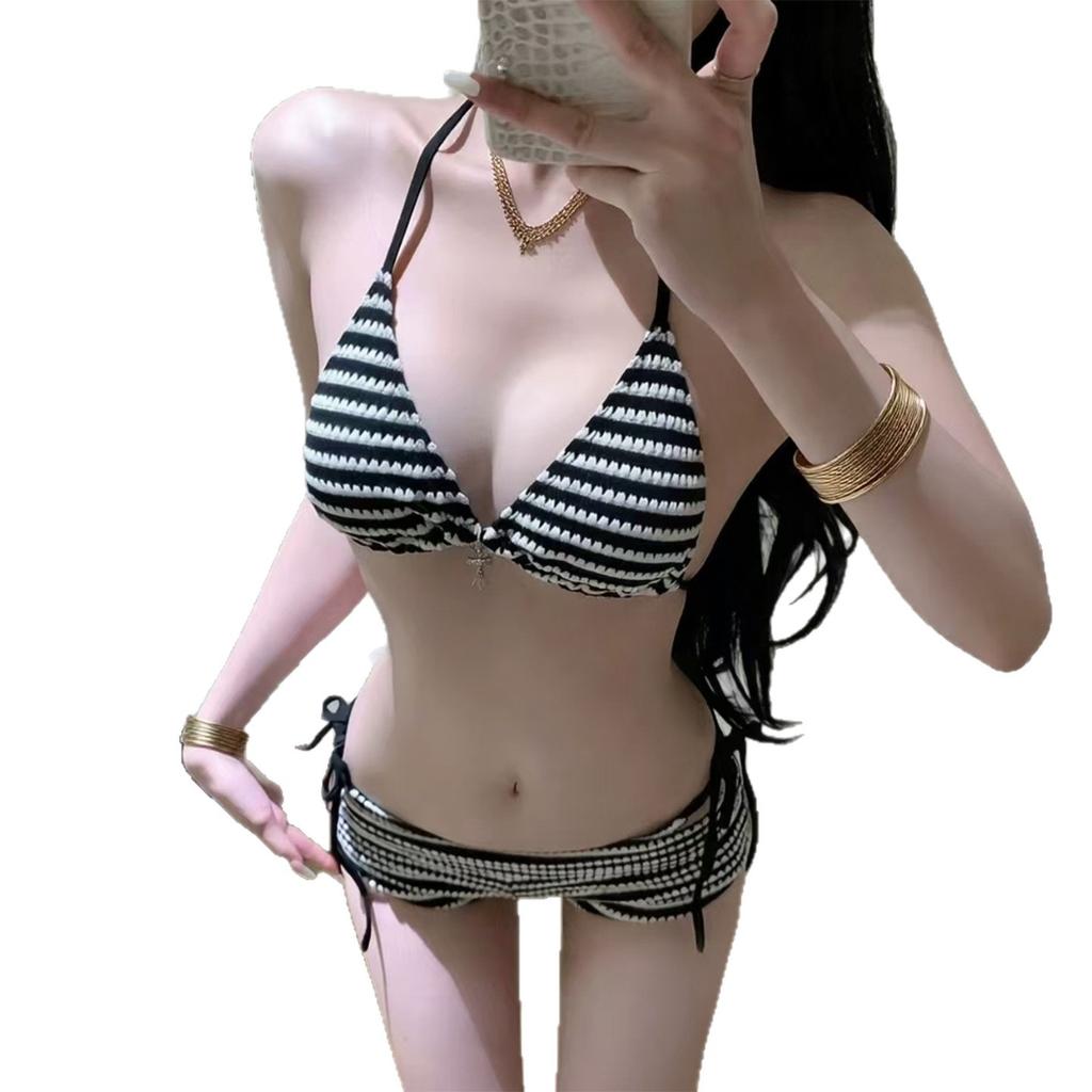 1011 split Thai swimsuit women's bikini three-piece set sexy babes striped flat-angle vacation swimsuit pure desire