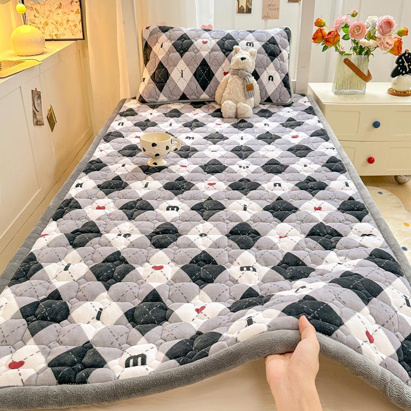 Plush Milk Velvet Mattress Pad - Thick Quilted Cushion for Dorms, Tatami, or Single Beds