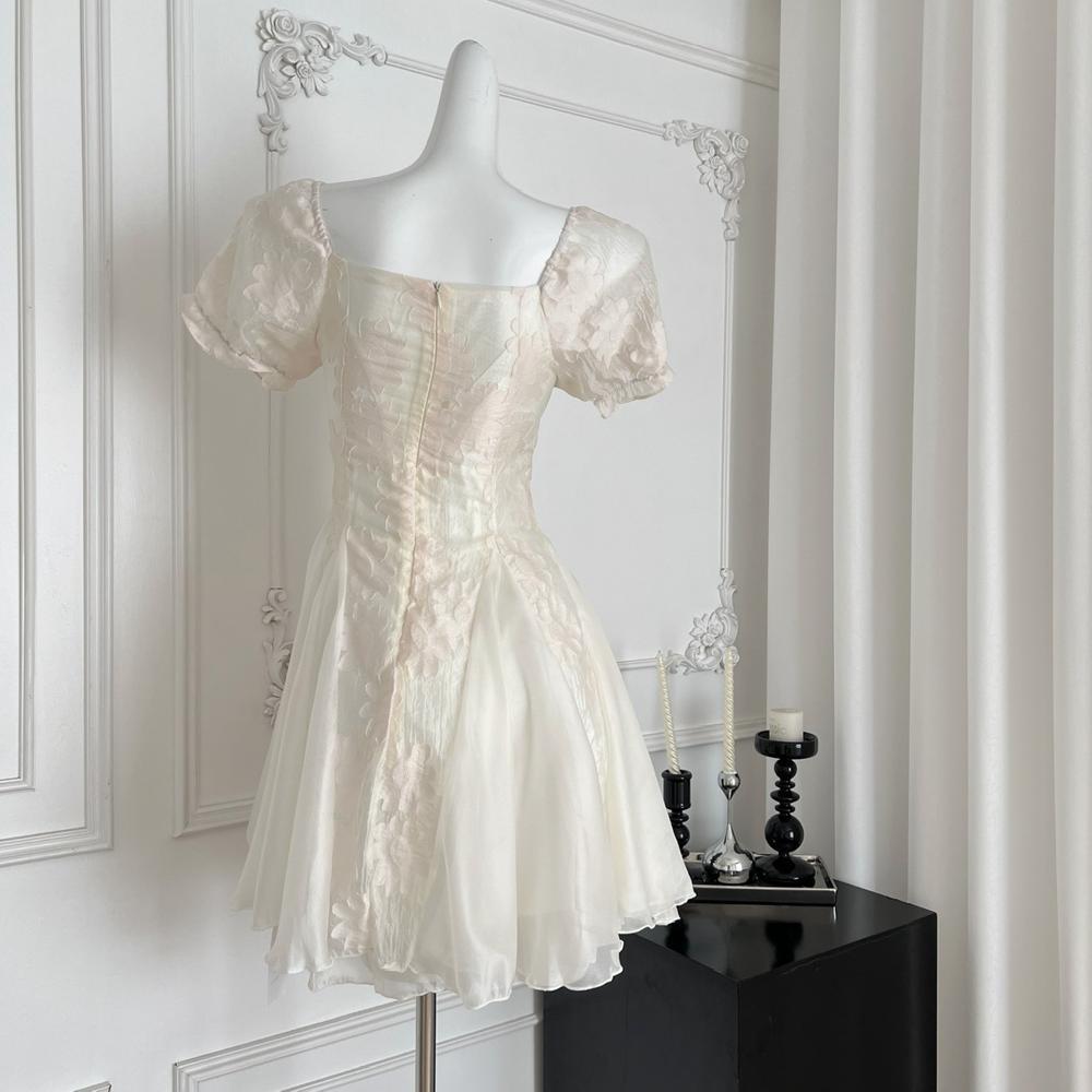 French Beautiful and Unique Super Good-looking Fluffy Mesh Princess Dress Niche Versatile Women's Beautiful and Unique Dress Summer