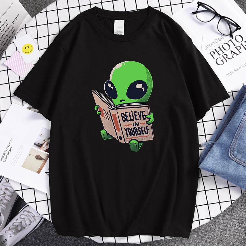 Believe In Yourself Alien Is Reading Graphic Tshirt Man Women Soft Casual Tops Unisex Oversized T Shirt  Kawaii Clothing