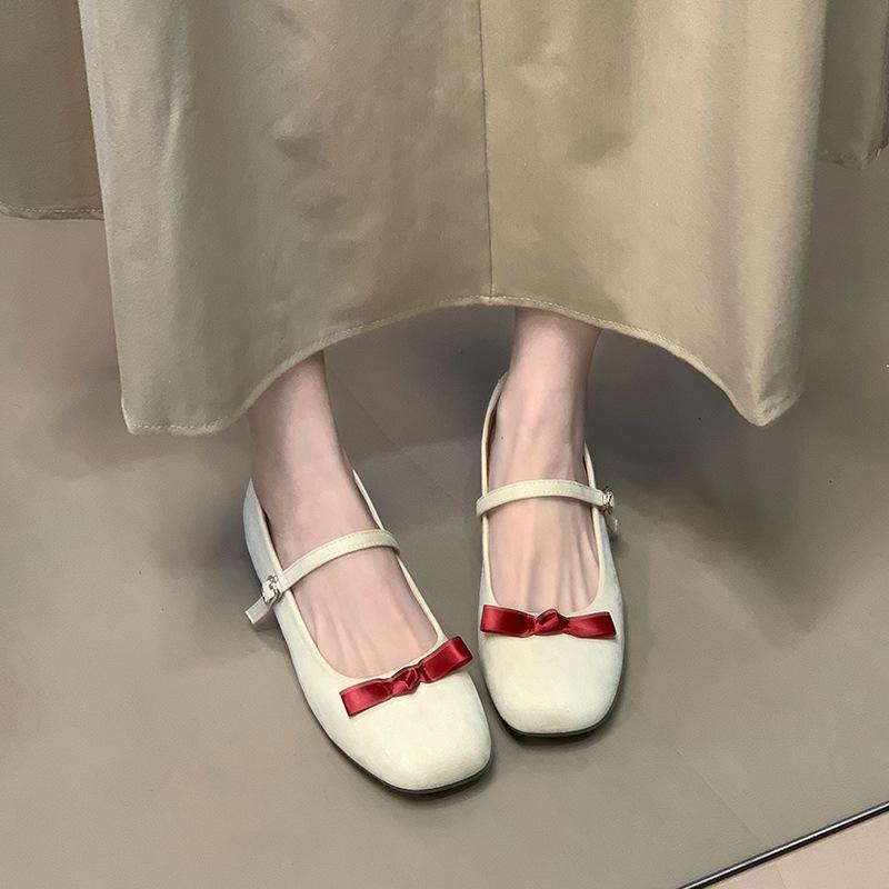 Cute round head ballet shoes women's spring and summer 2025 new French bow retro inner height increase Mary Jane shoes