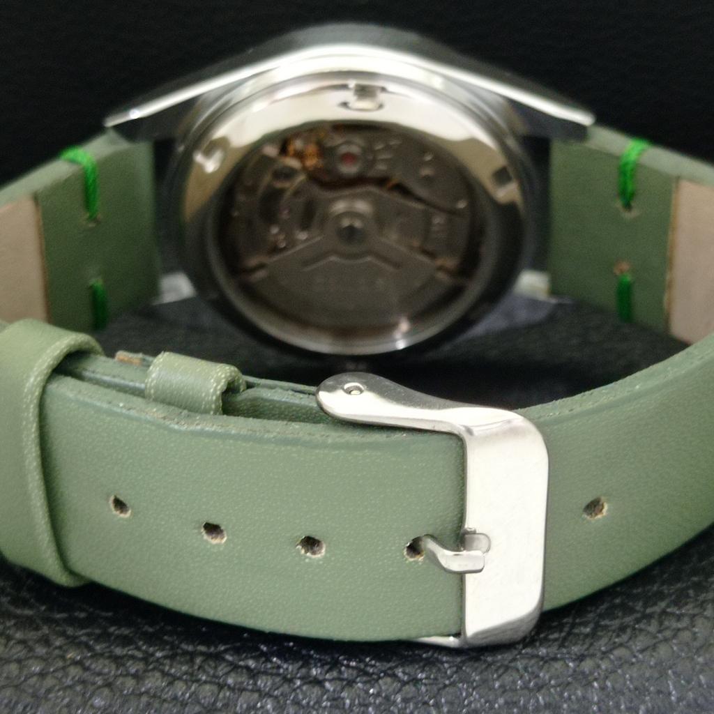 JAPAN VINTAGE SEIKO 5 AUTOMATIC REFURBISHED MENS GREEN DIAL WATCH a440384-4 Sk-a440384