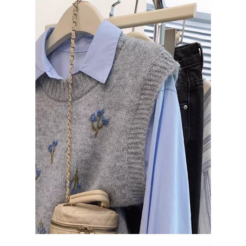 Vintage Embroidered Floral Crew Neck Sleeveless Knit Vest For Women