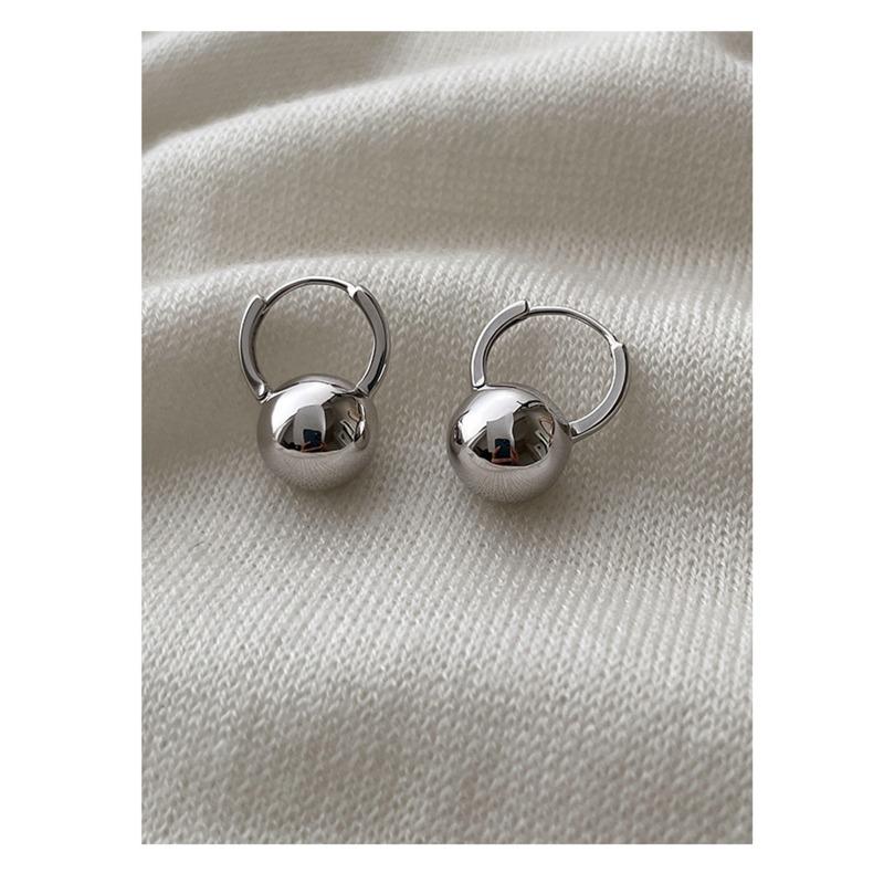 Female Niche Cold Style Round Ball Earrings 1 pair серебряный