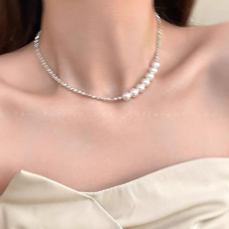 Broken silver splicing pearls stacked necklace women's design sense high-end choker neck chain niche temperament accessories