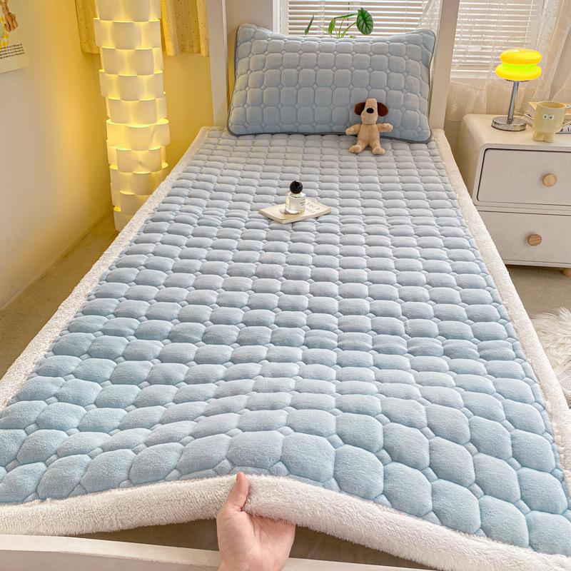 Plush Milk Velvet Mattress Pad - Thick Quilted Cushion for Dorms, Tatami, or Single Beds