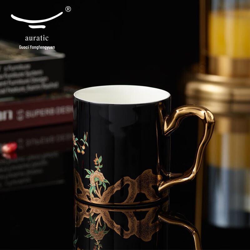 Yongfengyuan Madam Porcelain Pomegranate Mug