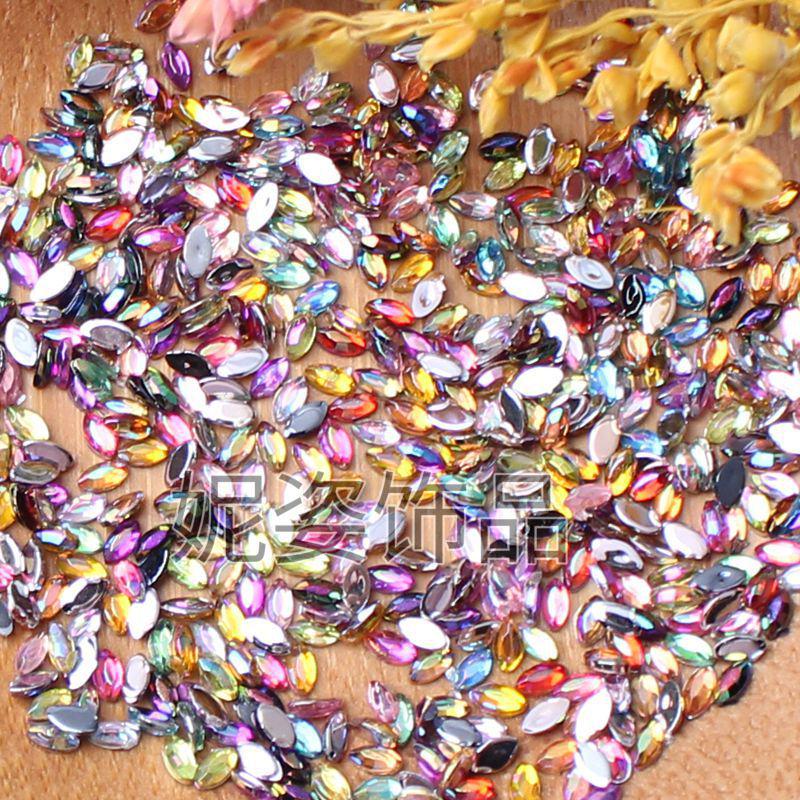 

Акриловые стразы Маркиза AB для украшения ногтей - 1,5x3 мм стразы с плоской задней стороной 300 pcs (Small Pack)