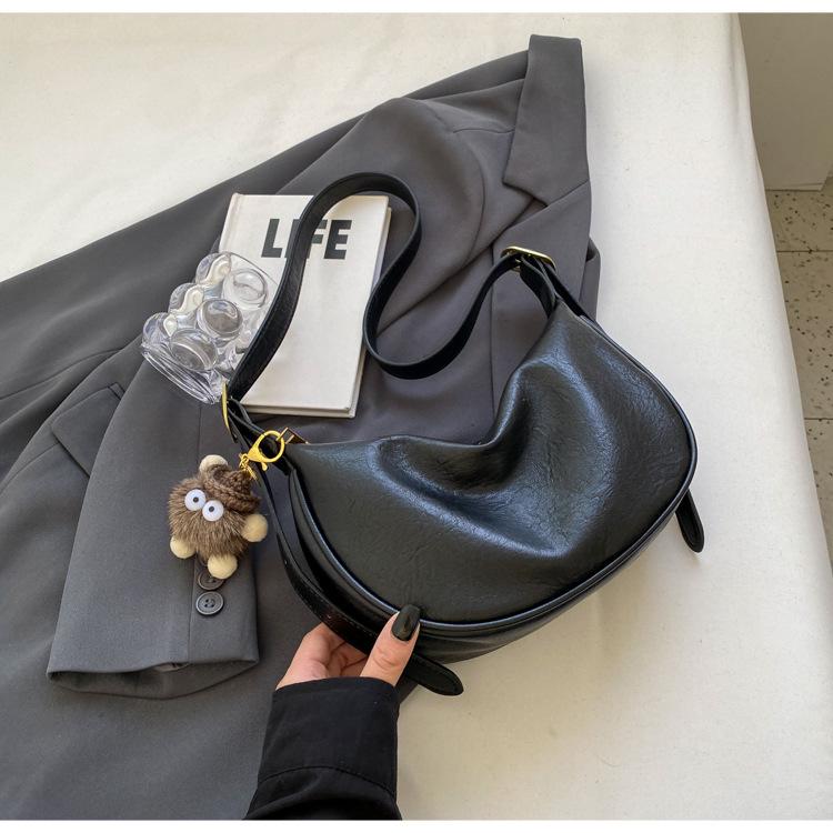 2023 Trendy Retro Women's Handbags: Versatile Crossbody, Shoulder, and Underarm Dumpling Bag