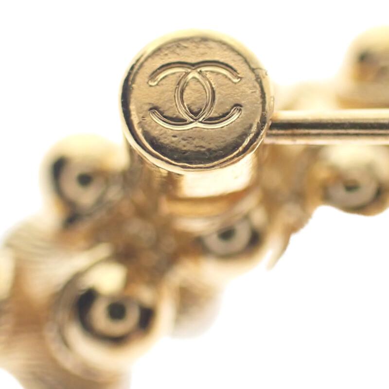 Chanel ABB011 Brooch Gold Metal Women