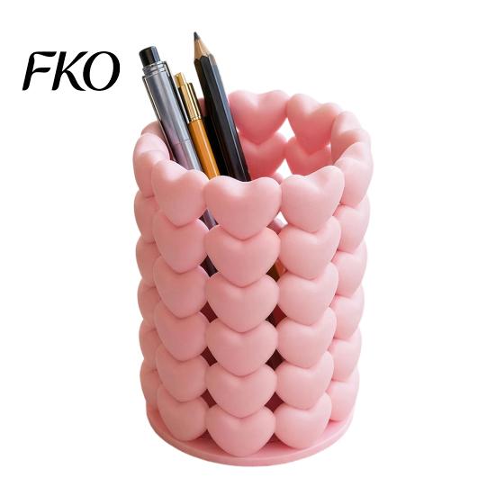 Cute Stationery Holder 3D Printed Hollow Heart Pen Holder, Aesthetic Stand, Girlish Burr-free Makeup Brush Multifunctional Storage Container for Home
