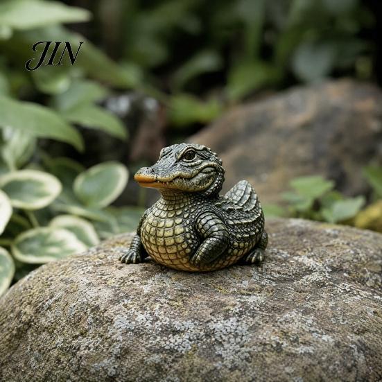 Military Enthusiast Collectible Duck Figurine, Patriotic Veteran Ornament for Car Dashboard, Resin Solemn Commemorative Independence Day Memorial