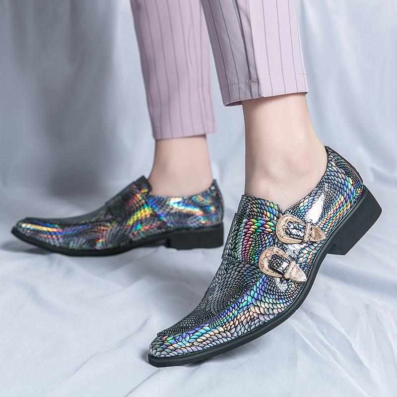 New Fashion Men's Charm Green Gold Pointed Mirror Snakeskin Leather Shoes Male Dress Wedding Prom Homecoming Loafers Footwear