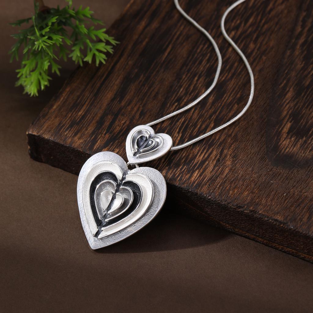 New Enamel Geometric Love Pendant Women's Fashion High Sense Heart-shaped Versatile Necklace