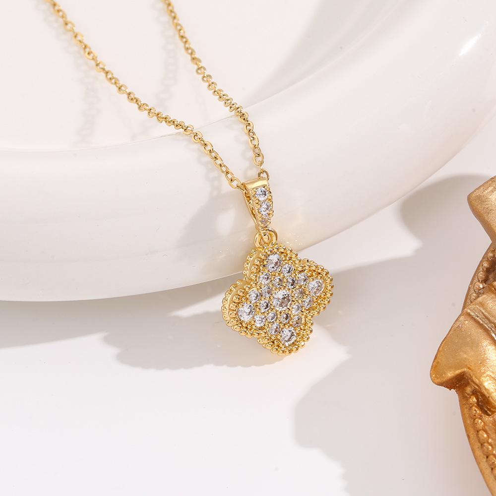 Elegant Gold-Plated Chinese-Style Four-Leaf Clover Necklace with Imitation Hetian Jade Pendant for Women