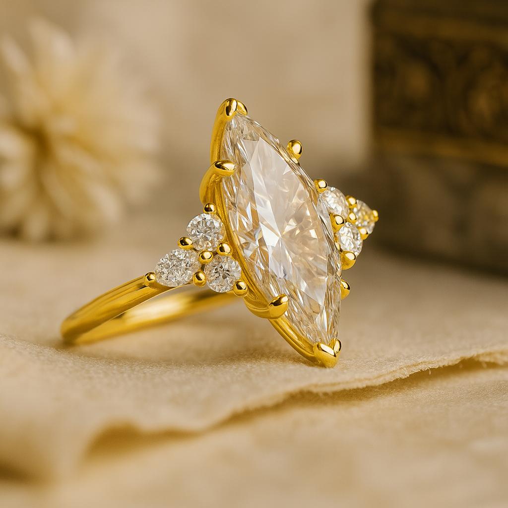 Bague de Fiançailles Taille Marquise, Bijou en Argent Plaqué Or Jaune, Bague d'Anniversaire & Nuptiale pour Femme