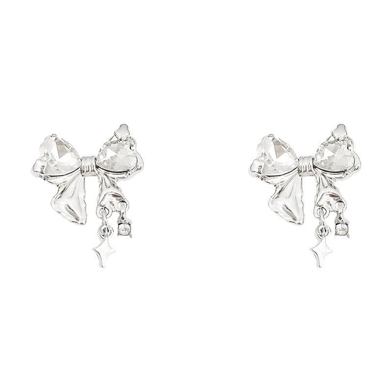 Korean Version of Retro Earrings, Cold Wind Temperament, Ear Jewelry, High-end Sense, Niche Design, Stud Earrings, Women