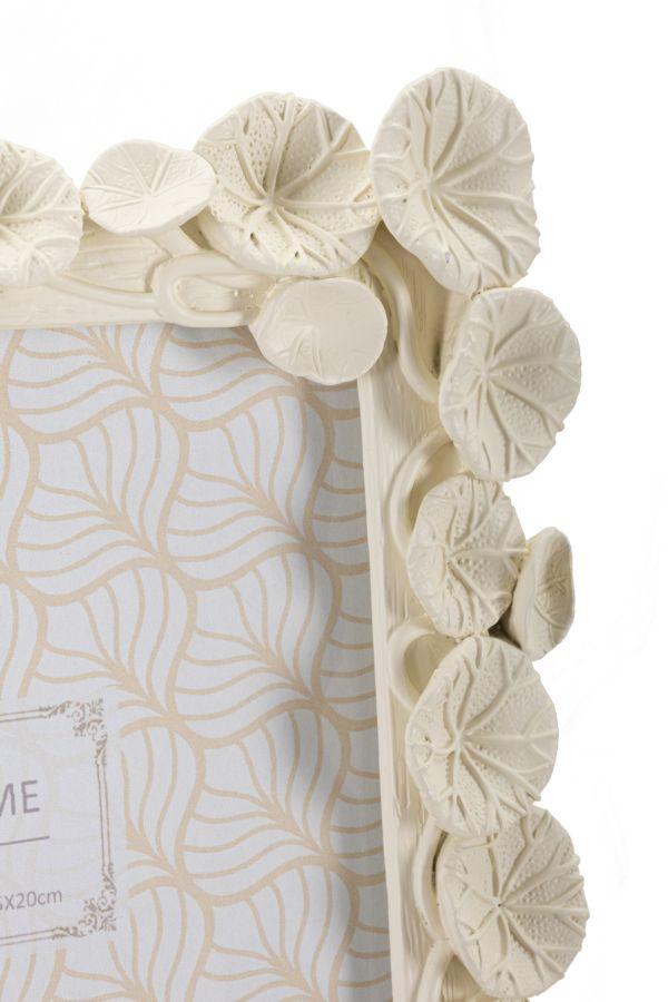 Photoframe Lotus 20.8X2X25.9 Cm (Inside Photo Size Cm 15X20)