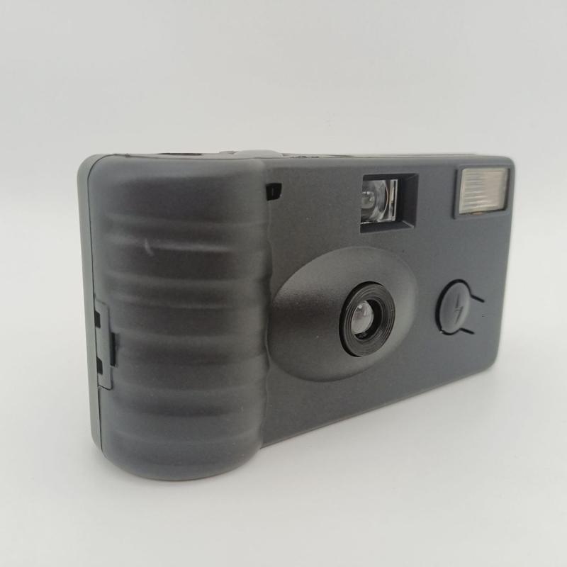 Disposable Camera with 17 Sheets of Film Flash Power Single Use Once Take Pictures Tool Capture Memorable Moment