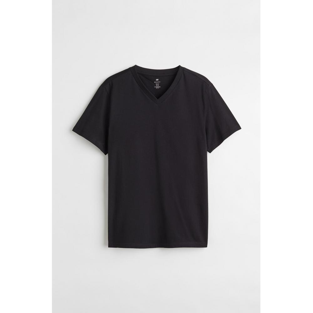 

Футболка HM Regular Fit с V-образным вырезом, черная