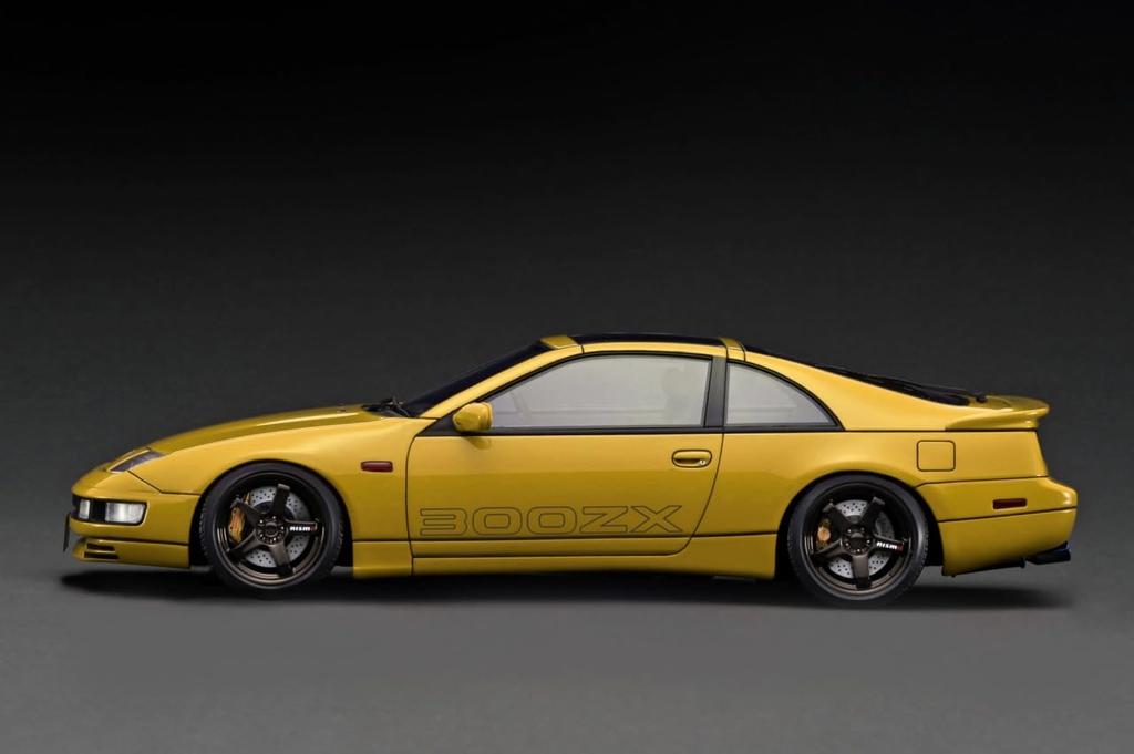 Model zapalování Nissan Fairlady Z Yellow hotový produkt 1/18 (Z32)2x2
