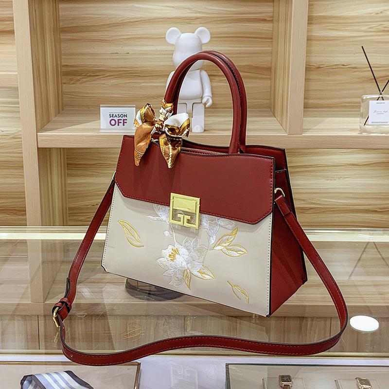 Wedding Bag Handbag Women's Bag New Fashionable Large Capacity Embroidered Lotus Embroidered Mother Bag One Shoulder Crossbody Bag