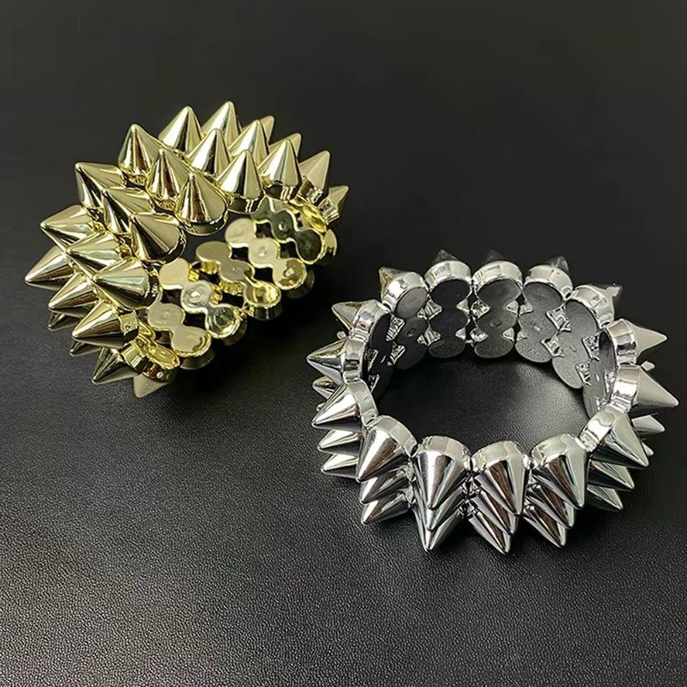Joyas Y2K Pulseras de Cono con Remaches Tres Filas Gótico Rock Pulsera Genial Estilo Punk Pulseras Hombres Mujeres