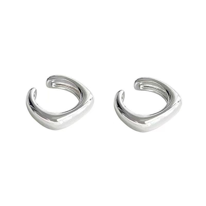 Clips d'oreilles lisses en forme de U avec un design mignon et de niche pour filles - Aucun piercing nécessaire.