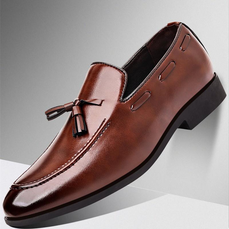 FashionMen Dress Shoes slip on Casual Business Fashion Leather Low Heel British Style Classic Trendy tassel Loafers for Men moccasins