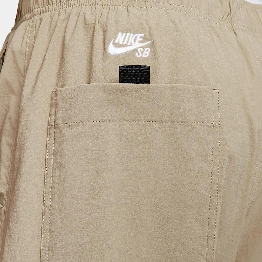 Nike Pantalones Cargo SB Unisex Caqui FV7348-247