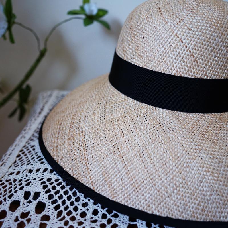 French Retro Hepburn Treasure Grass Woven Bell-Shaped Basin Hat Top Hat Women'S Summer Sunshade Sunscreen Vacation Beach Big Straw Hat