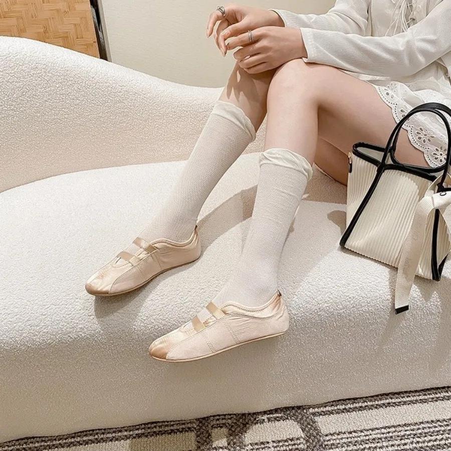Fashion New Arrival Satin Ballet Style Flats for Women, Sweet and Gentle Slip-on Mary Jane Shoes